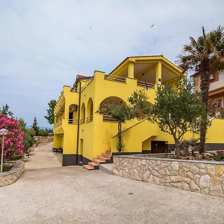 Apartment Sunce 1 Vrbnik (Primorje-Gorski Kotar)